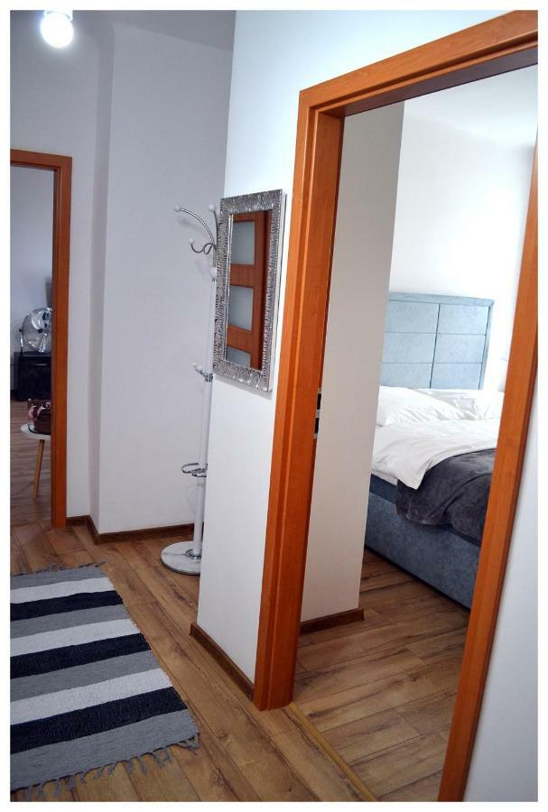 Color24 Apartament Сталёва-Воля Экстерьер фото