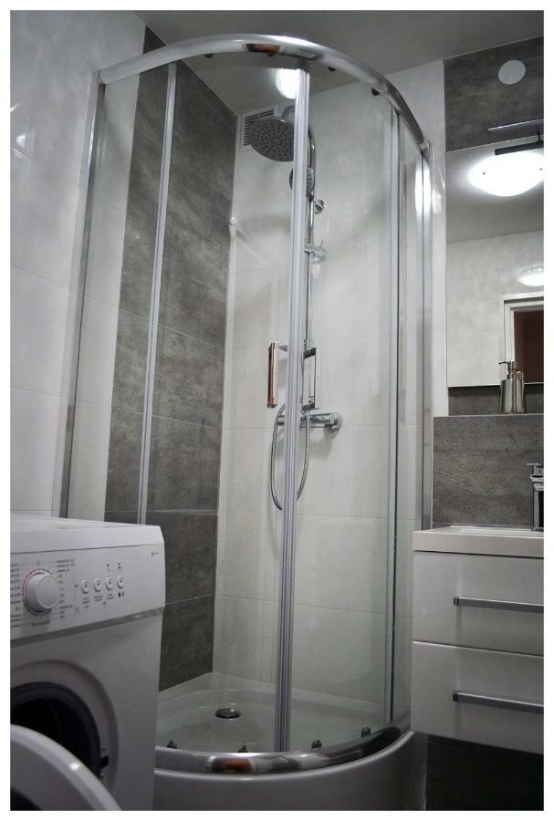 Color24 Apartament Сталёва-Воля Экстерьер фото
