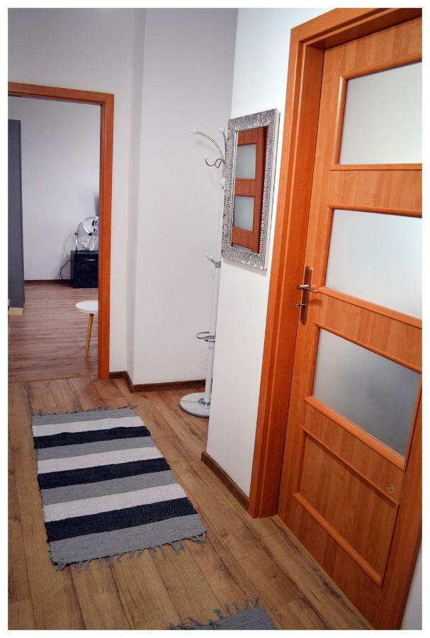 Color24 Apartament Сталёва-Воля Экстерьер фото